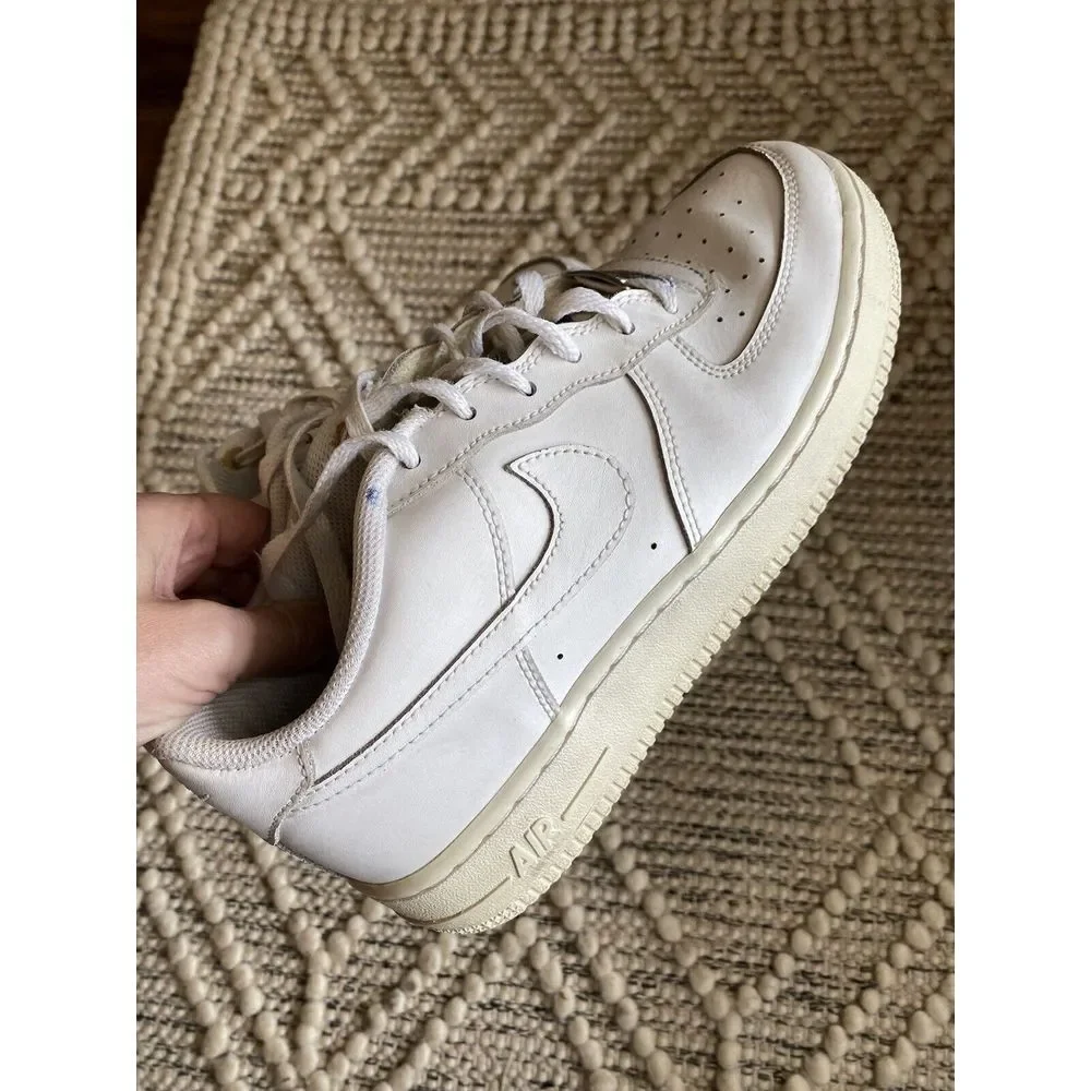 NIKE‎ Force 1 LE Low Sneakers Triple White 5.5Y